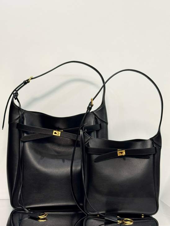 Picture of Balenciaga Handbags _SKUfw184035159fw